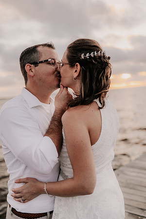 Renee-Joel-Sunset-Grill- Little-Harbor-Ruskin-Florida-Elopement-Wedding-Photos-3907