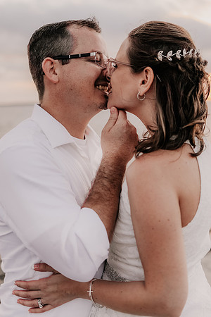 Renee-Joel-Sunset-Grill- Little-Harbor-Ruskin-Florida-Elopement-Wedding-Photos-3910