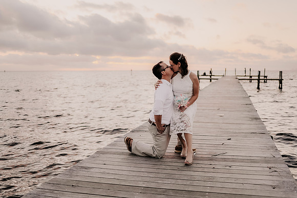 Renee-Joel-Sunset-Grill- Little-Harbor-Ruskin-Florida-Elopement-Wedding-Photos-3994