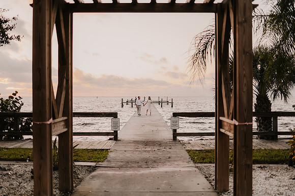 Renee-Joel-Sunset-Grill- Little-Harbor-Ruskin-Florida-Elopement-Wedding-Photos-4023