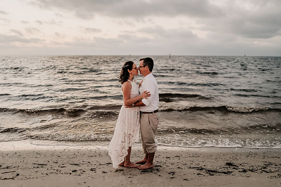 Renee-Joel-Sunset-Grill- Little-Harbor-Ruskin-Florida-Elopement-Wedding-Photos-4168