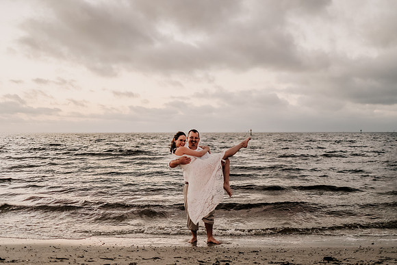 Renee-Joel-Sunset-Grill- Little-Harbor-Ruskin-Florida-Elopement-Wedding-Photos-4171