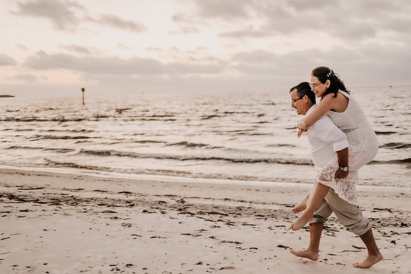Renee-Joel-Sunset-Grill- Little-Harbor-Ruskin-Florida-Elopement-Wedding-Photos-4205
