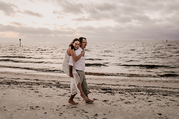 Renee-Joel-Sunset-Grill- Little-Harbor-Ruskin-Florida-Elopement-Wedding-Photos-4217