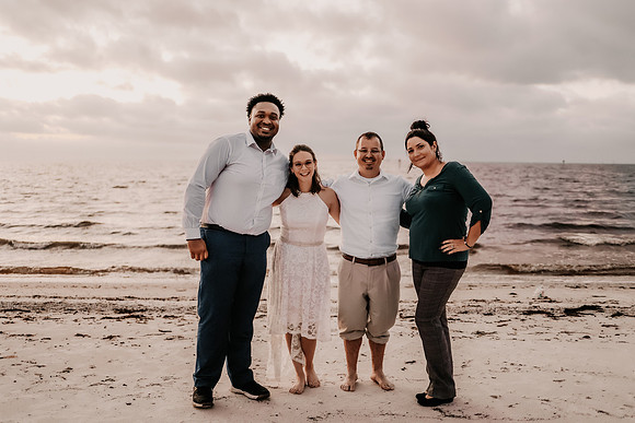 Renee-Joel-Sunset-Grill- Little-Harbor-Ruskin-Florida-Elopement-Wedding-Photos-4225