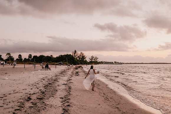 Renee-Joel-Sunset-Grill- Little-Harbor-Ruskin-Florida-Elopement-Wedding-Photos-4229