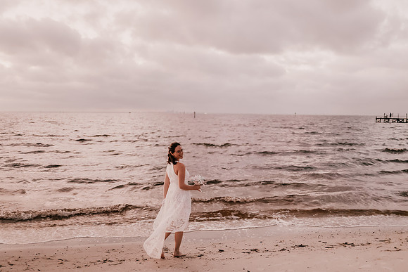Renee-Joel-Sunset-Grill- Little-Harbor-Ruskin-Florida-Elopement-Wedding-Photos-4240
