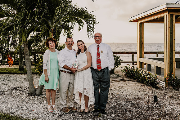 Renee-Joel-Sunset-Grill- Little-Harbor-Ruskin-Florida-Elopement-Wedding-Photos-3616