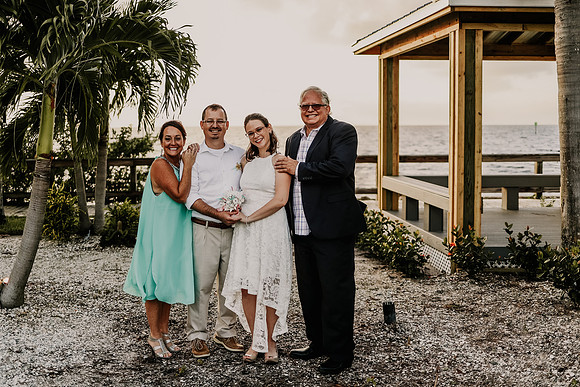 Renee-Joel-Sunset-Grill- Little-Harbor-Ruskin-Florida-Elopement-Wedding-Photos-3619