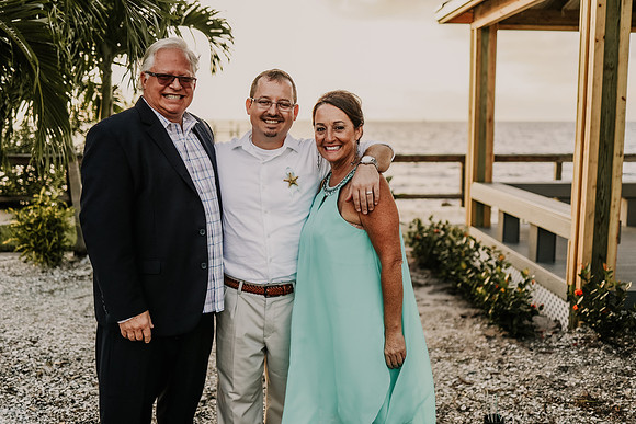 Renee-Joel-Sunset-Grill- Little-Harbor-Ruskin-Florida-Elopement-Wedding-Photos-3642
