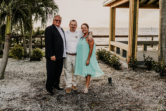 Renee-Joel-Sunset-Grill- Little-Harbor-Ruskin-Florida-Elopement-Wedding-Photos-3644