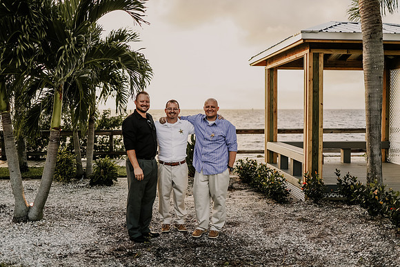 Renee-Joel-Sunset-Grill- Little-Harbor-Ruskin-Florida-Elopement-Wedding-Photos-3659
