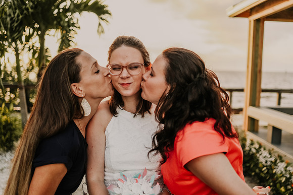 Renee-Joel-Sunset-Grill- Little-Harbor-Ruskin-Florida-Elopement-Wedding-Photos-3699