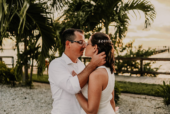 Renee-Joel-Sunset-Grill- Little-Harbor-Ruskin-Florida-Elopement-Wedding-Photos-3784