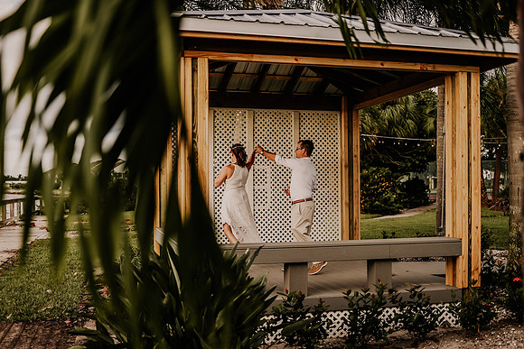 Renee-Joel-Sunset-Grill- Little-Harbor-Ruskin-Florida-Elopement-Wedding-Photos-3455