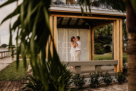 Renee-Joel-Sunset-Grill- Little-Harbor-Ruskin-Florida-Elopement-Wedding-Photos-3457