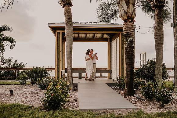 Renee-Joel-Sunset-Grill- Little-Harbor-Ruskin-Florida-Elopement-Wedding-Photos-3506