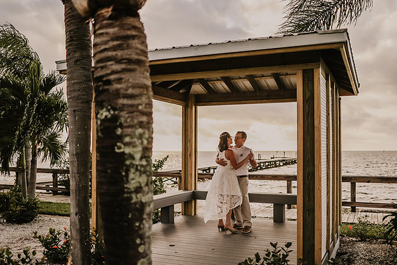 Renee-Joel-Sunset-Grill- Little-Harbor-Ruskin-Florida-Elopement-Wedding-Photos-3534