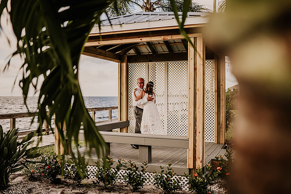 Renee-Joel-Sunset-Grill- Little-Harbor-Ruskin-Florida-Elopement-Wedding-Photos-3551