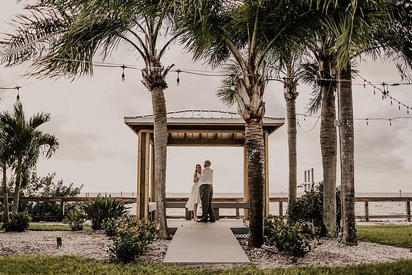 Renee-Joel-Sunset-Grill- Little-Harbor-Ruskin-Florida-Elopement-Wedding-Photos-3555