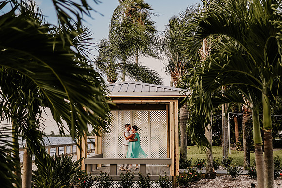 Renee-Joel-Sunset-Grill- Little-Harbor-Ruskin-Florida-Elopement-Wedding-Photos-3570