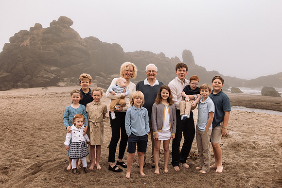 Marsha-Family-Photos-Lincoln-City-Oregon-2022 (9 of 57)