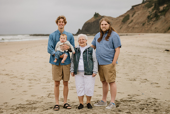 Caleb-Family-Photos-Roads-End-Lincoln-City-Oregon-7402