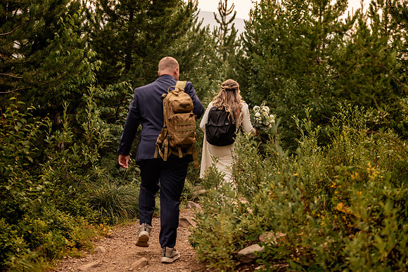 Jason-Tiffany-Glacier-National-Park-Montana-Elopement-57