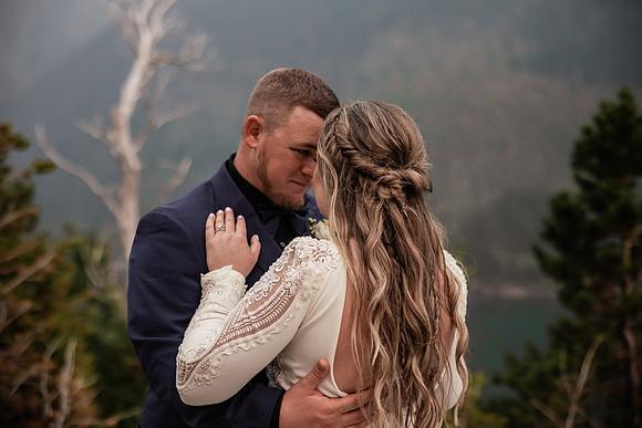 Jason-Tiffany-Glacier-National-Park-Montana-Elopement-114