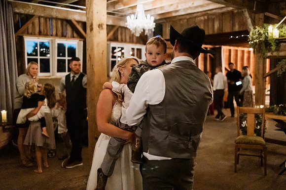 Gage-Mckayla-Adeline-Farm-Wedding-Photos-2021-1251
