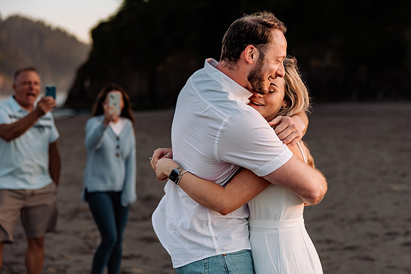 Kannon-Ashley-Surpise-Proposal-Rock-Neskowin-Oregon-Photos (28 of 94)