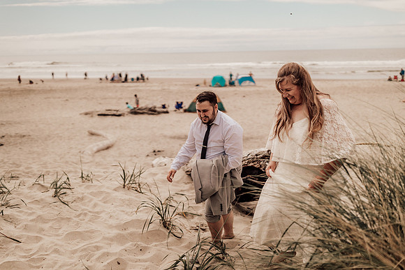 Jordan-Lainey-Roads-End-lincoln-City-oregon-airbnb-Elopement-photos-112
