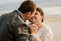 Colton-Kali-Chinook-Winds-Casino-Wedding-Photos-9605