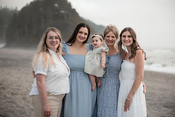 Marybeth-Neskowin-Oregon-Family-Photos-2025 (14 of 78)
