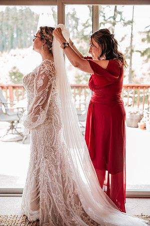 Mark-Darian-Peck-2024-Wedding-Photos-getting-ready (98 of 101)