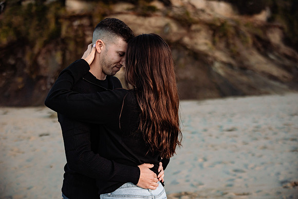 Alec-Mihkaela-Fogarty-Creek-Engagement-11