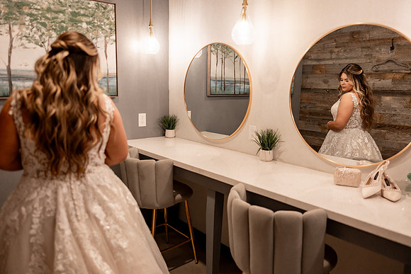 Kara-Sam-Simple-Affairs-Vegas-Wedding-Photos-19