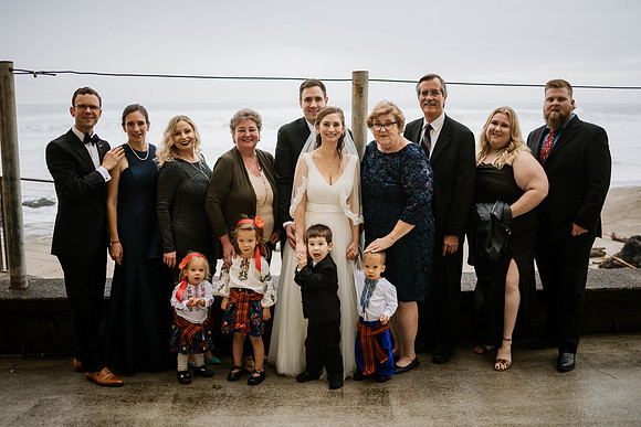 Alex-Danielle-Inn-Spanish-Head-Lincoln-City-oregon-wedding-0407