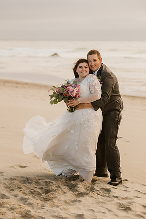 Colton-Kali-Chinook-Winds-Casino-Wedding-Photos-9715