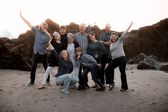 Family-Photos-2024-Lincoln-City-Oregon--60