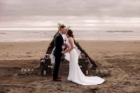 Ben-Ashleigh-Beverly-Beach-Oregon-Elopement (103 of 109)