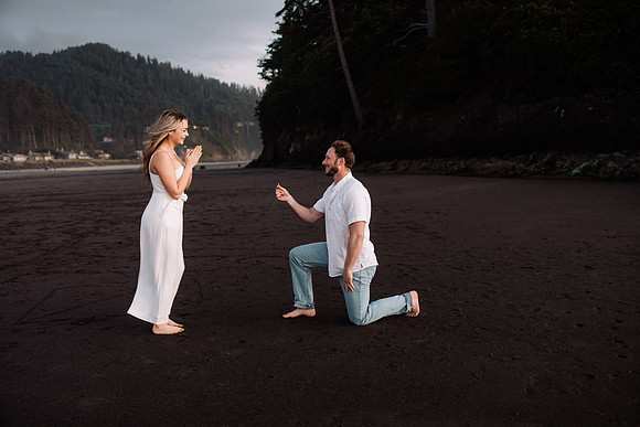 Kannon-Ashley-Surpise-Proposal-Rock-Neskowin-Oregon-Photos (78 of 94)