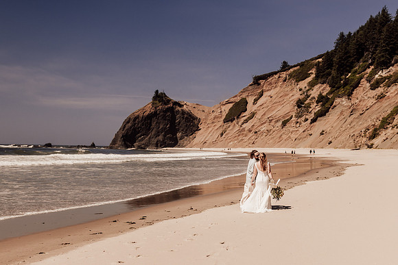 Ty-Sandy-lincoln-city-oregon-roads-end-elopement-photographer-9855