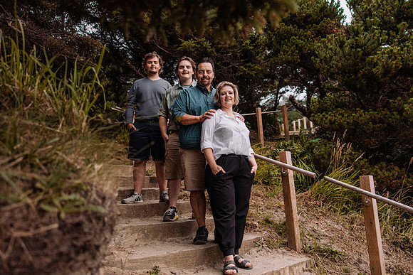 Scott-Family-Agate-Beach-Photos-2022 (33 of 35)
