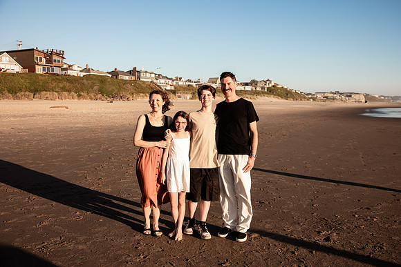Elaine-Family-Photos-2024-17