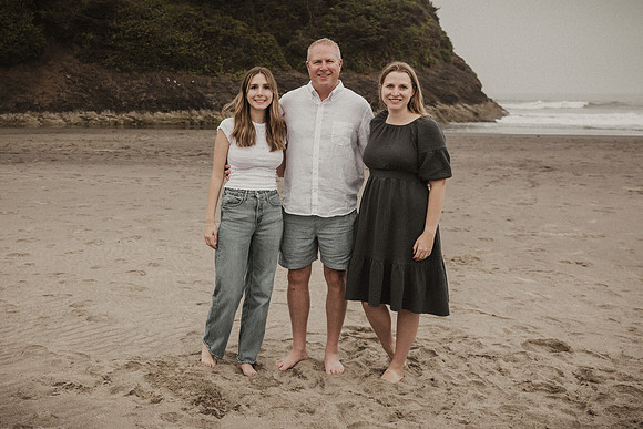 Madysen-Neskowin-Oregon-Family-Photos-2025 (25 of 64)