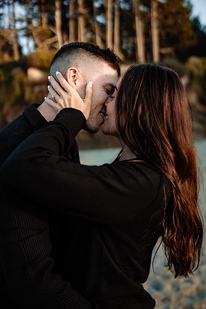 Alec-Mihkaela-Fogarty-Creek-Engagement-9