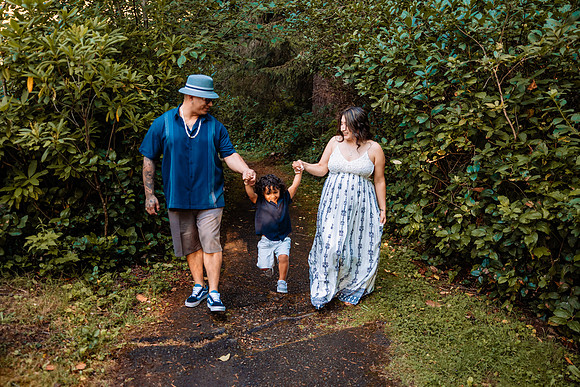 Mia-Maternity-Photos-2024-Fogarty-Creek-Depoe-Bay-oregon-5