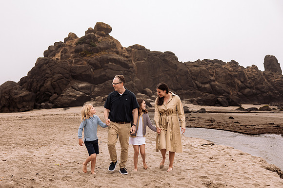 Marsha-Family-Photos-Lincoln-City-Oregon-2022 (3 of 57)
