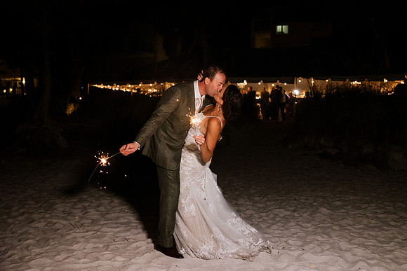 Bennett-Tamra-Sunset-Beach-House-Wedding-Saint-Peterburg-Florida-2021-2-33